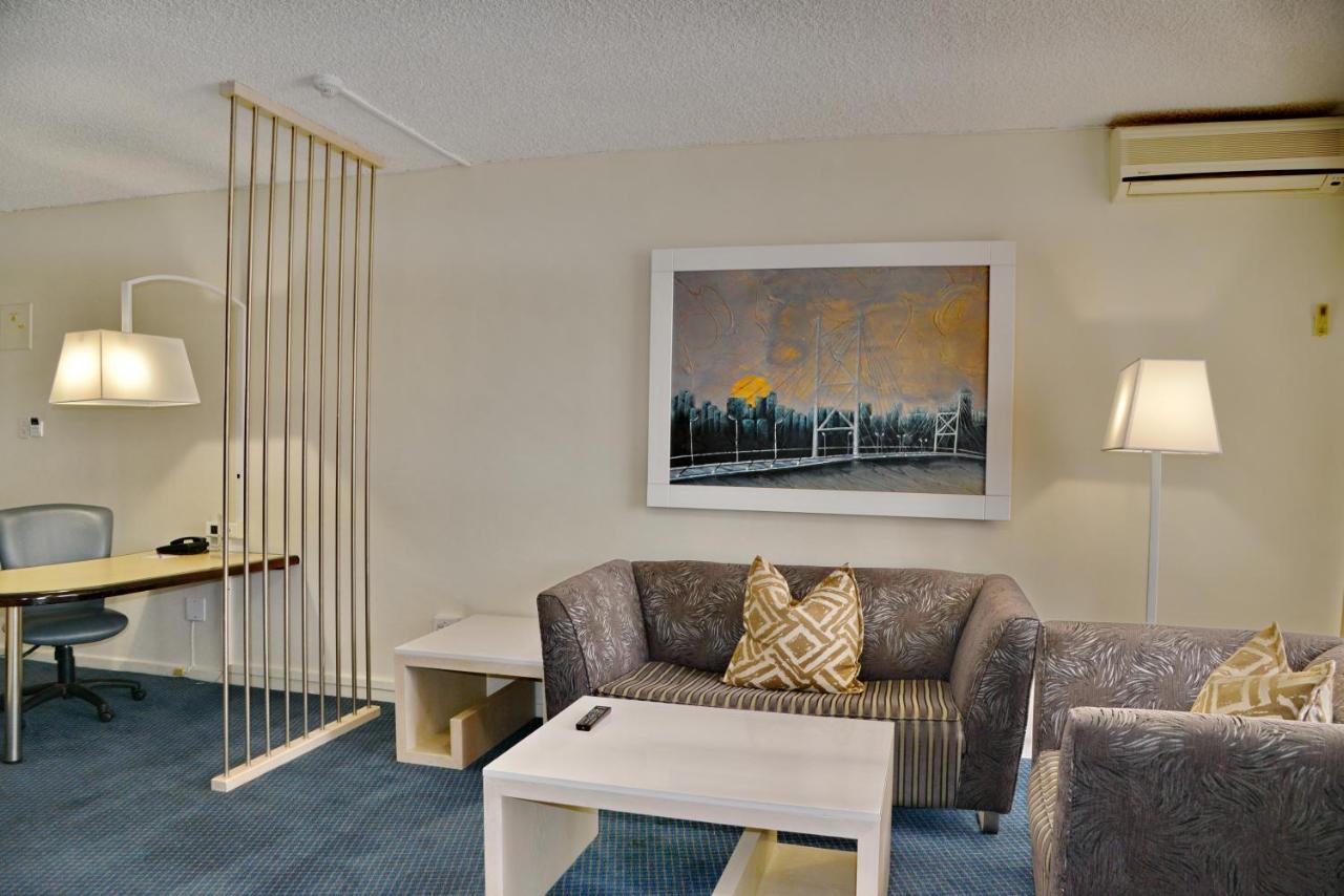The Parktonian All Suite Hotel Йоханнесбург Экстерьер фото