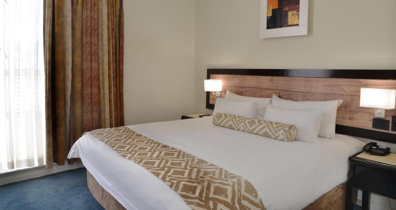 The Parktonian All Suite Hotel Йоханнесбург Экстерьер фото